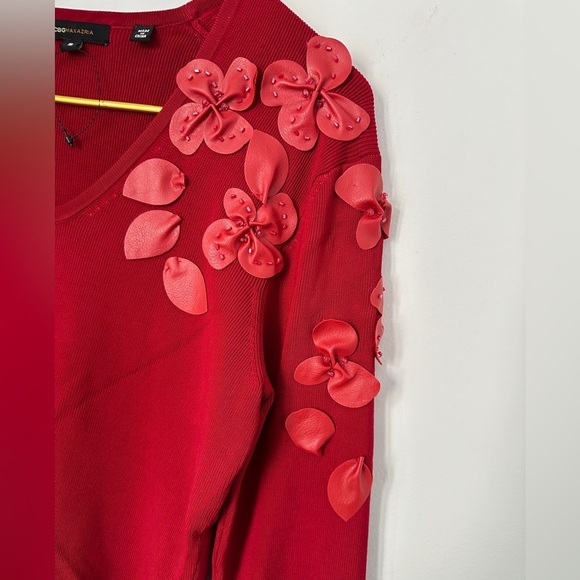 BCBGMAXAZRIA Bright Red Rib Knit Sweater Faux Leather Beaded Floral Womens Small - Picture 2 of 8